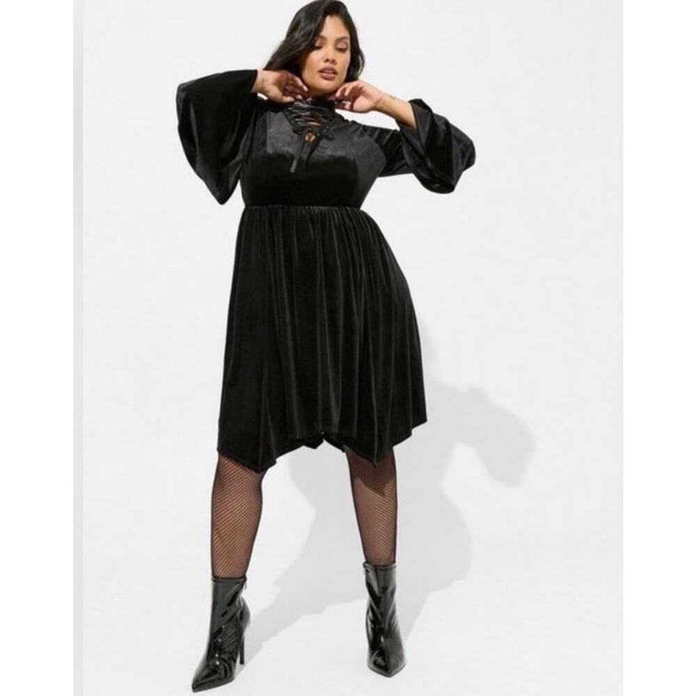 Torrid Nightfall Black Velvet Lace-Up Mock Neck Bell Sleeve A-Line Dress 3X Goth - Picture 2 of 12